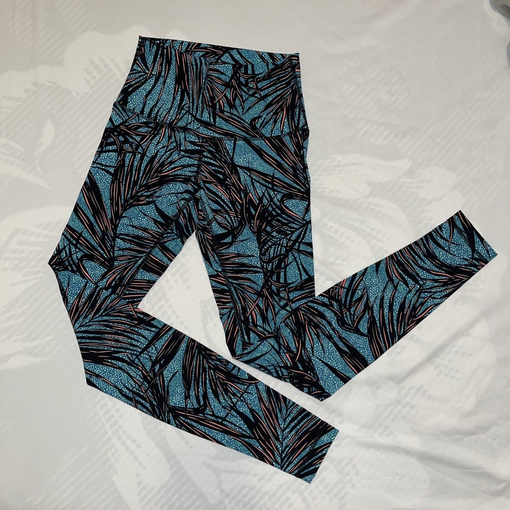 Lululemon High Times Pant Palm Lace Tofino Teal Multi Size 6 Barely Used